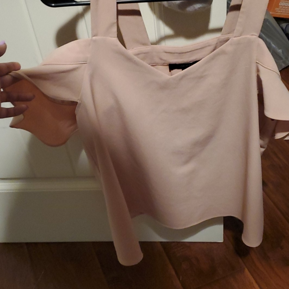 Off the shoulder tank/blouse with straps